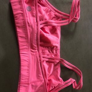 LuluLemon - Sports Bra